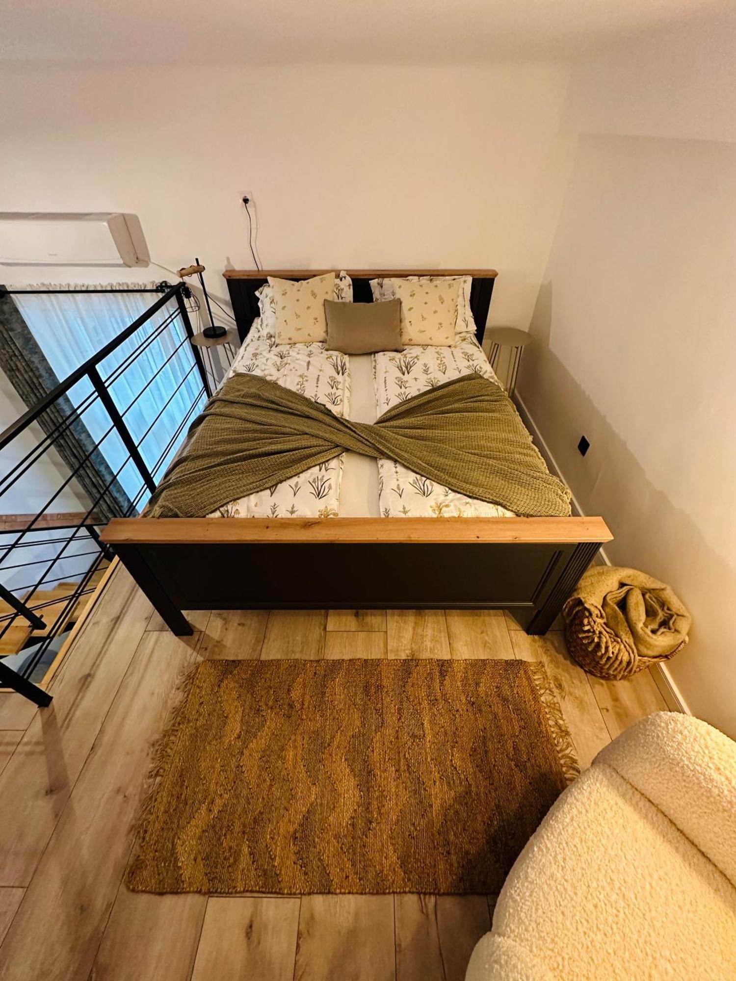 Double Heart Apartment